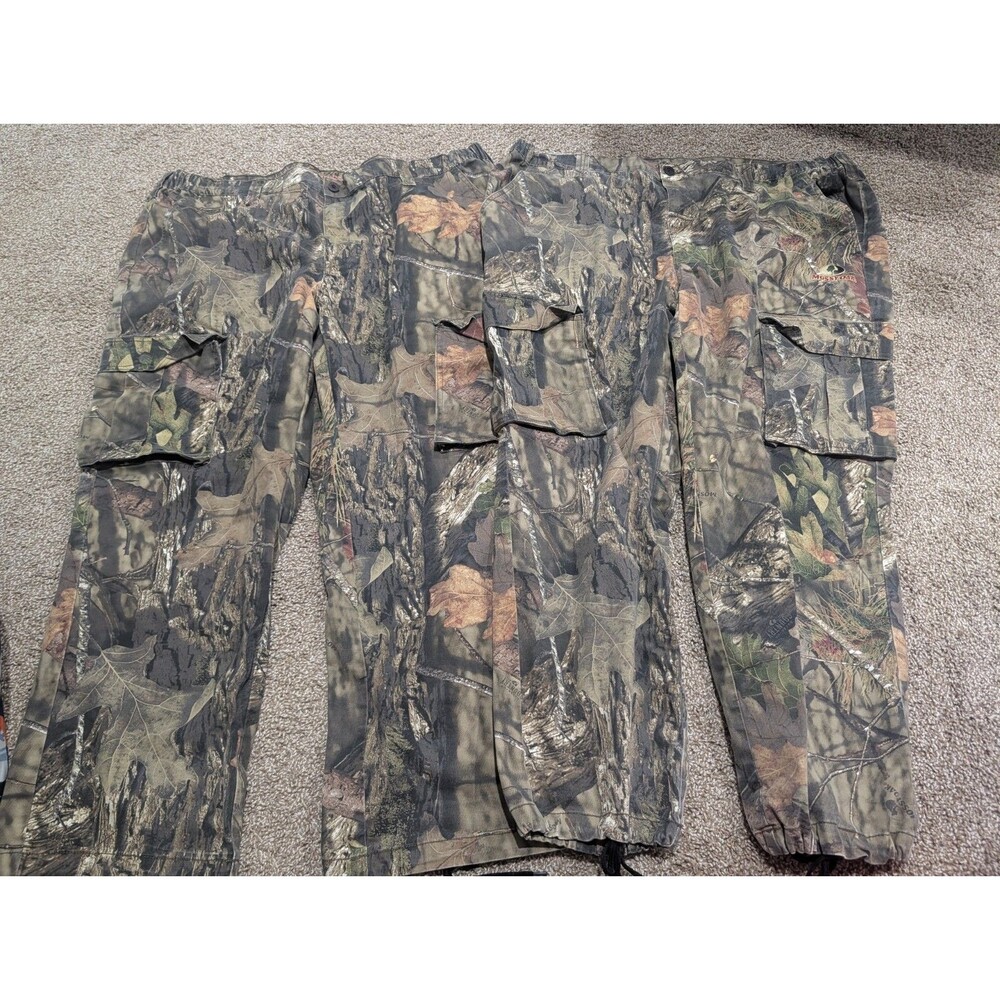 2 Pair Mossy Oak Pants Men’s XXL (44-46) Camo Hunting Cargo Pockets *READ